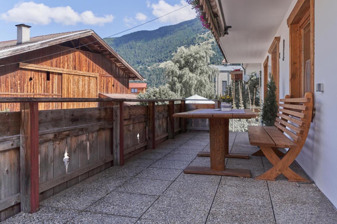 Pienz Apart Oetz Exteriör bild